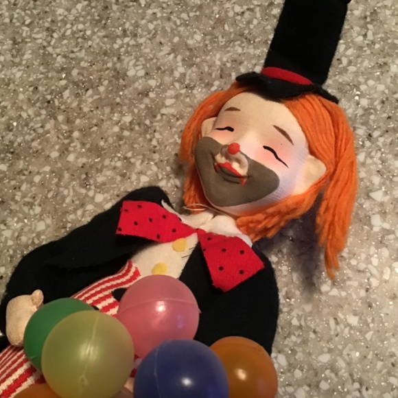 Vintage Hedaya &Co. Clown Doll - 12” Clown  - Great Condition - Original Tag - Picture 5 of 7